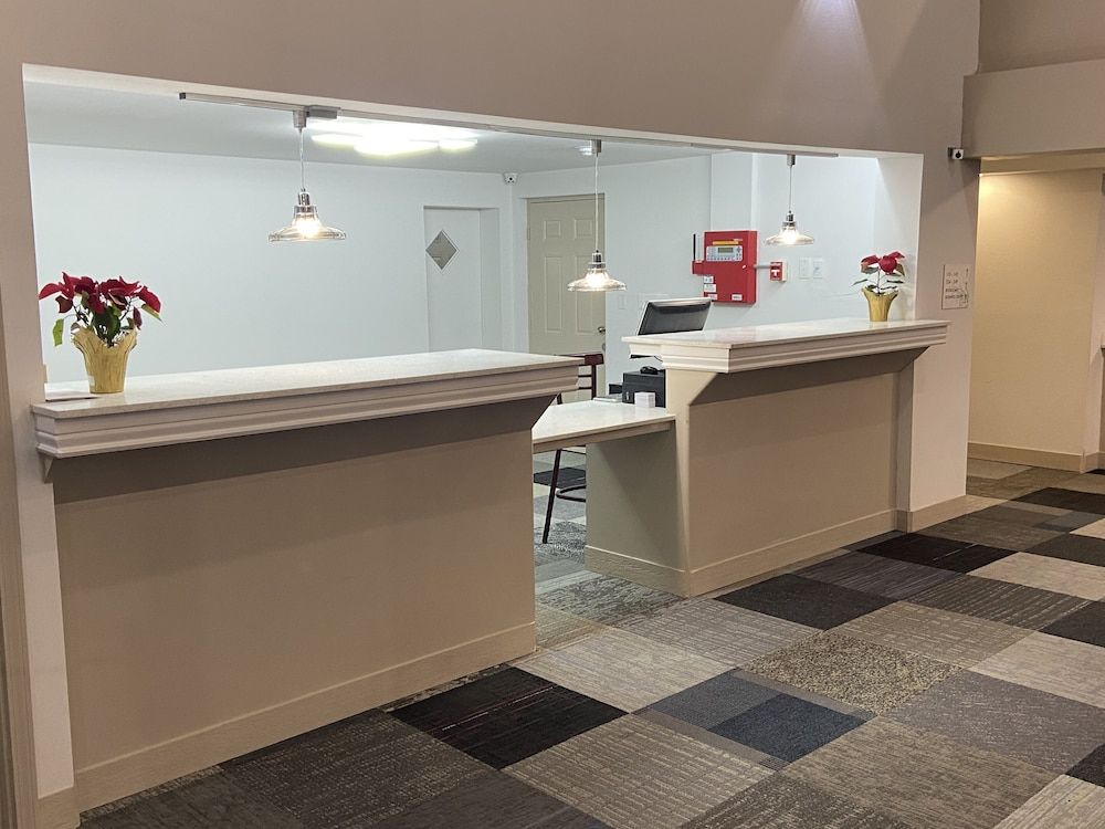 University Inn of Carbondale by Hotel O 2