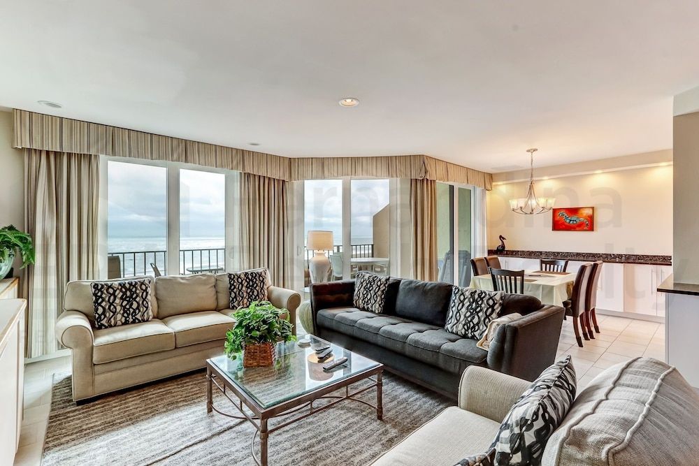 Spacious Oceanfront Penthouse Villa by RedAwning -1 estrellas en Fernandina Beach