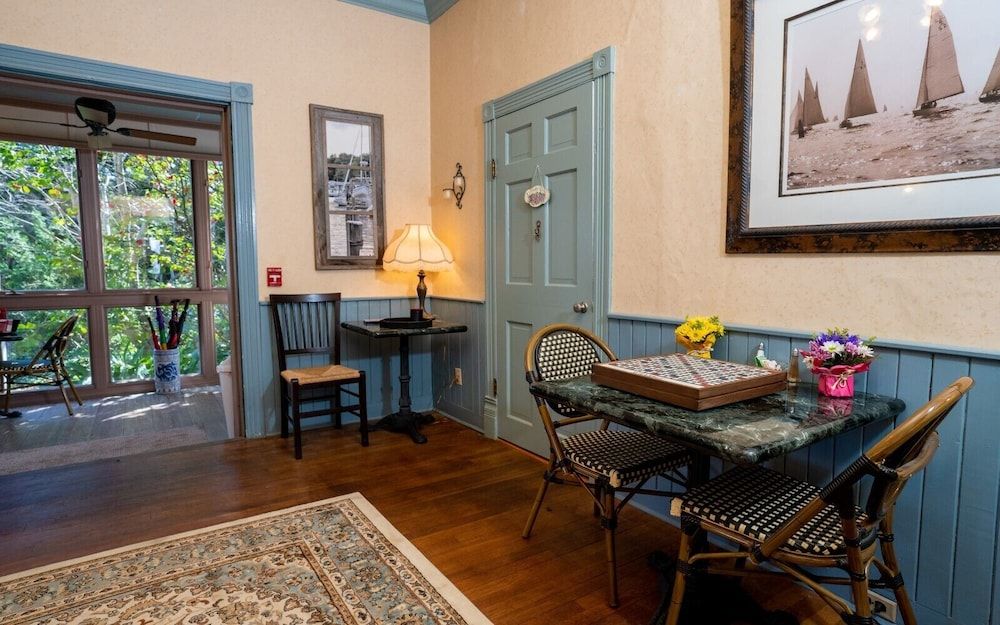 Solomons Victorian Inn 3