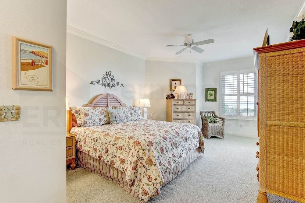 Ocean Place Condo with Direct Access to the Beach by RedAwning 2