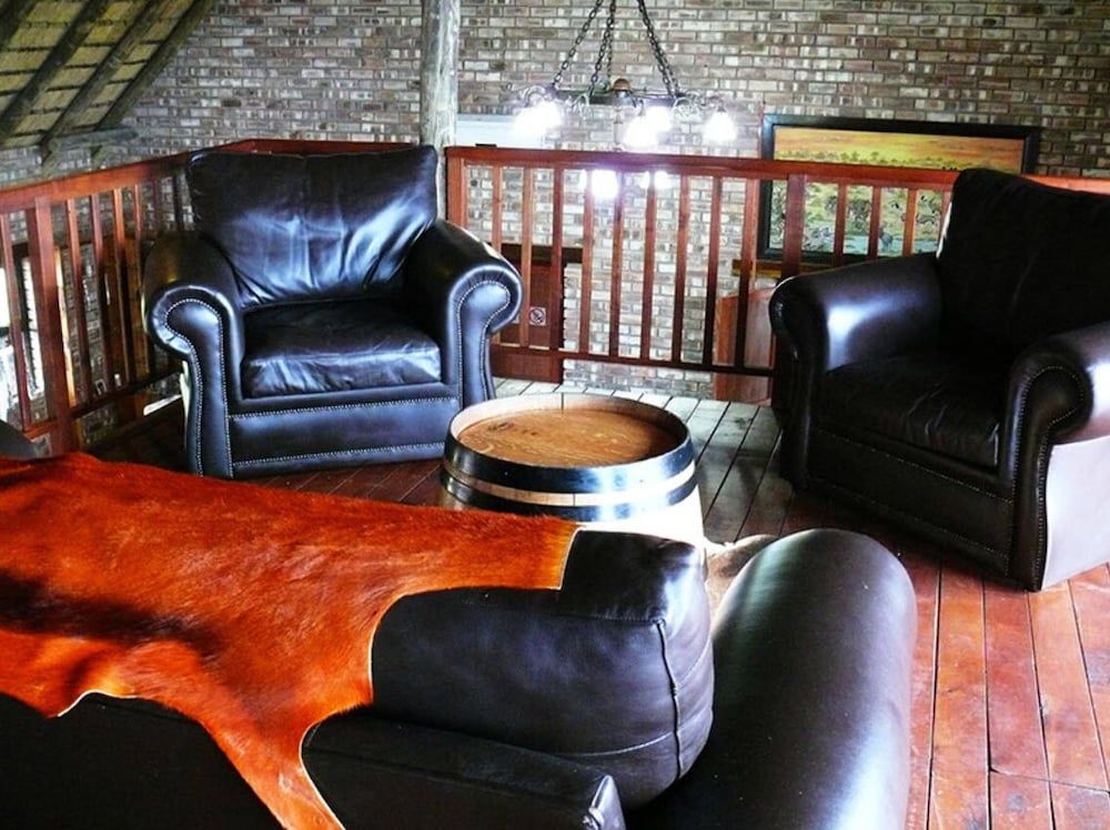 West Nest Lodge 2