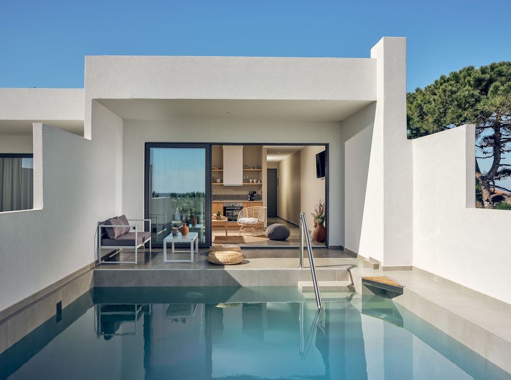Oceanis Luxury Suites 2