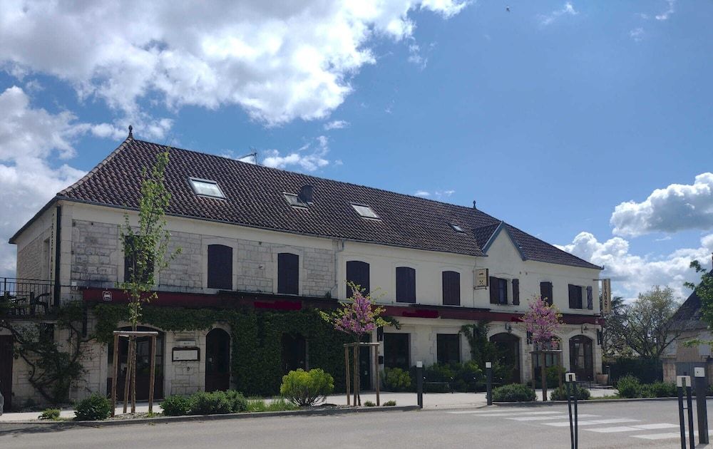 Auberge D'ici & D'ailleurs -1 estrellas en Cressensac