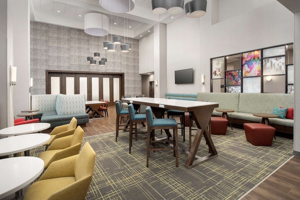 Hampton Inn & Suites Lexington Columbia 2