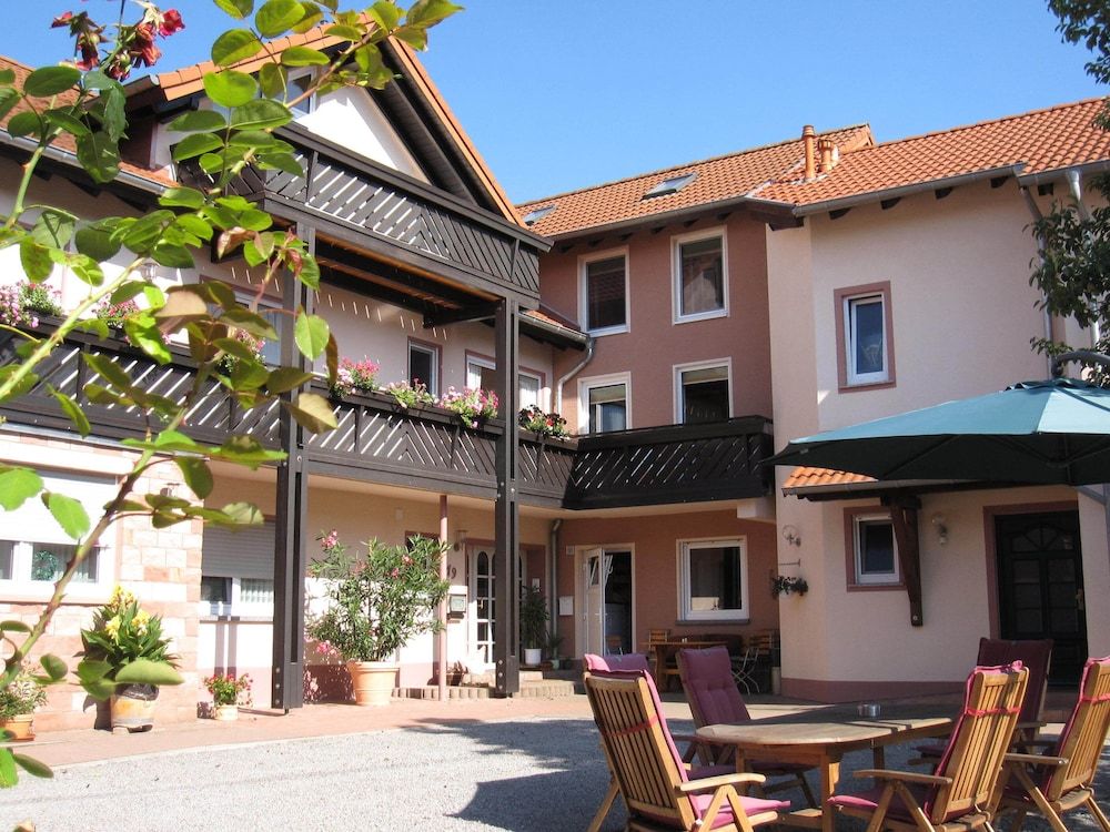 Gästehaus Birnbaumhof -1 estrellas en Schwedelbach