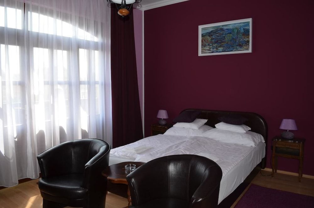 Hotel Napsugár és Gulyás Kunyhó Étterem 2