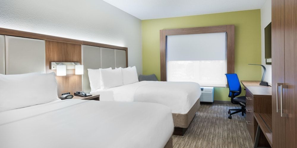 Holiday Inn Express & Suites Kokomo South by IHG 2