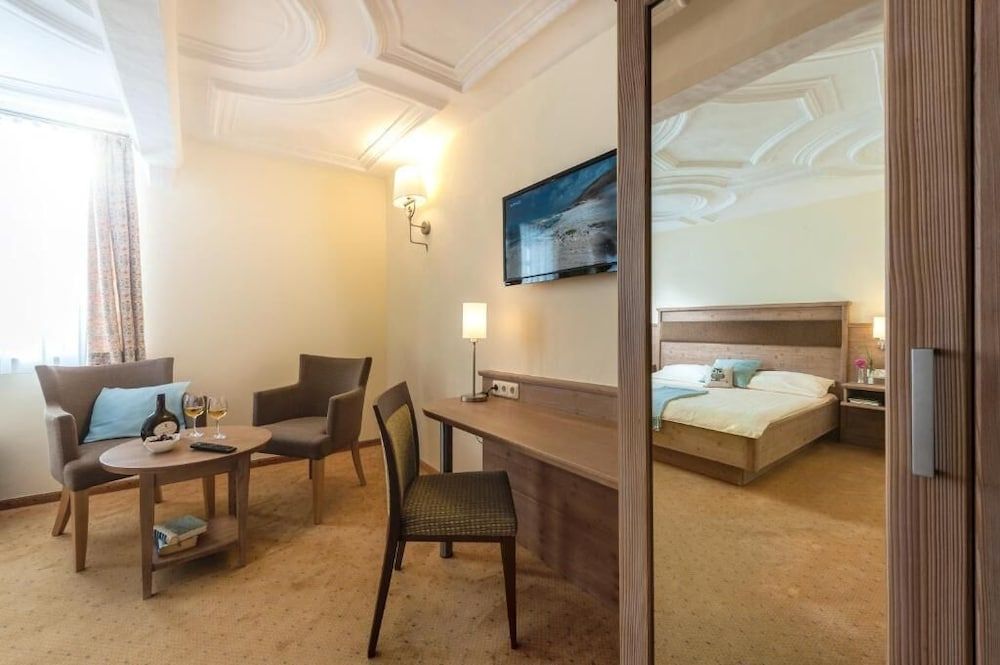 Löwen Hotel & Restaurant 2