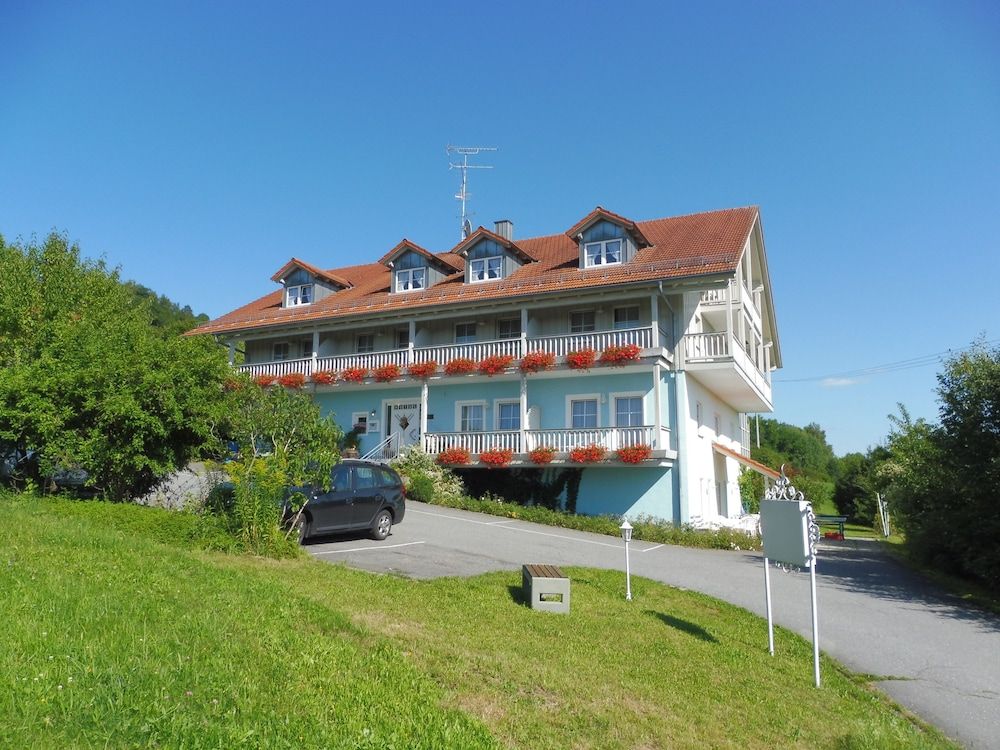 Landhotel Eibl -1 estrellas en Röhrnbach