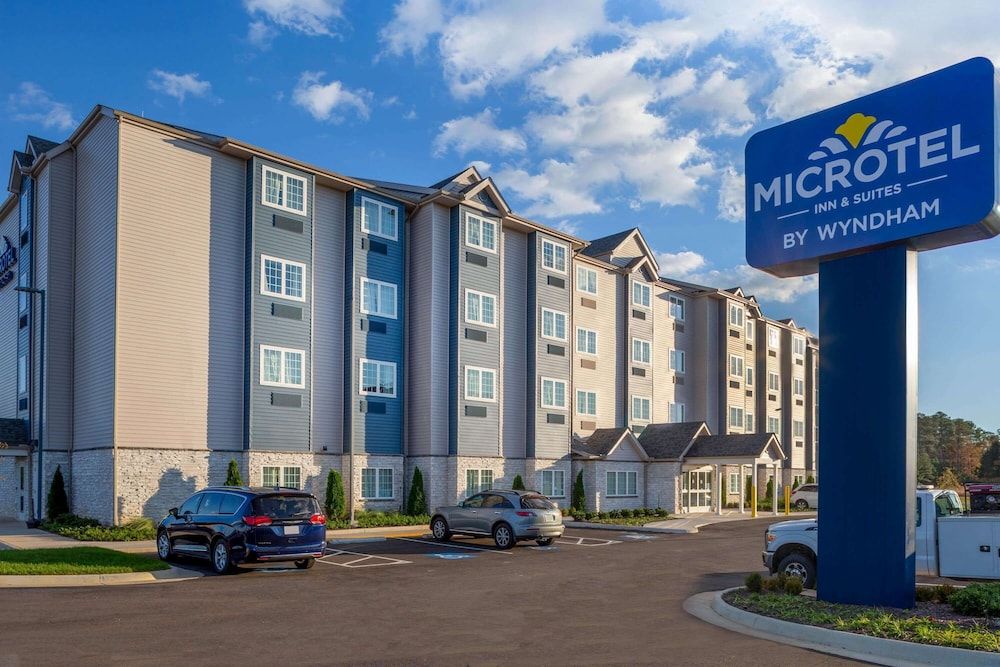 Microtel Inn & Suites by Wyndham South Hill 2 estrelas em South Hill