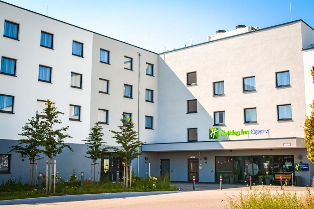 Holiday Inn Express Munich Olching by IHG 3 estrellas en Olching
