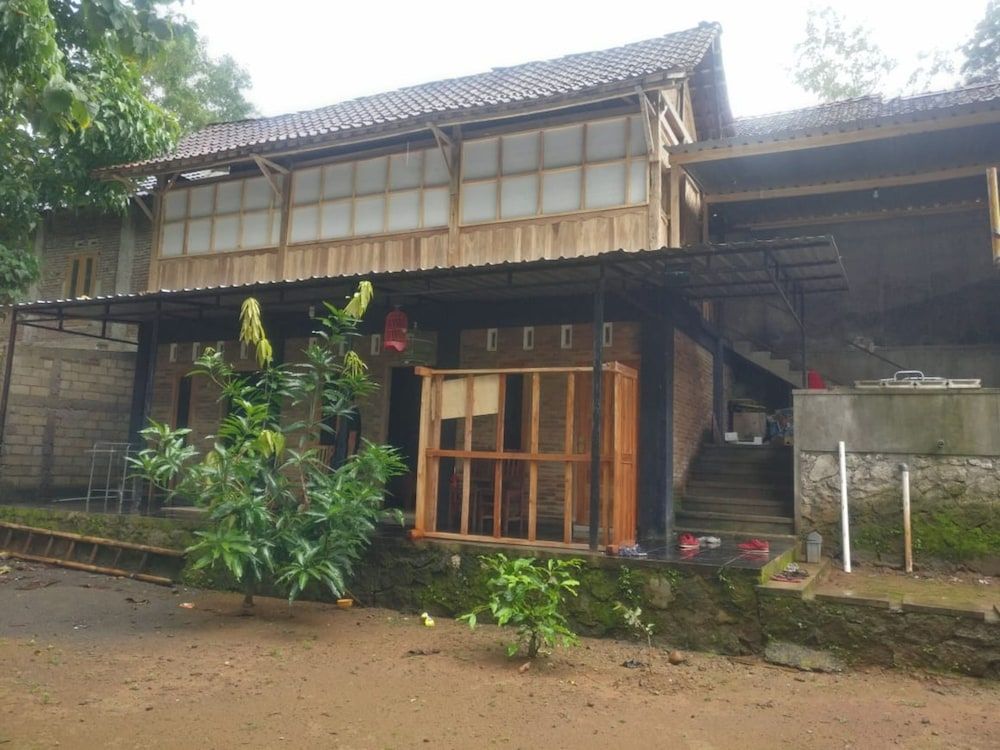 Homestay Kurnia - Hostel -1 estrelas em Bantul