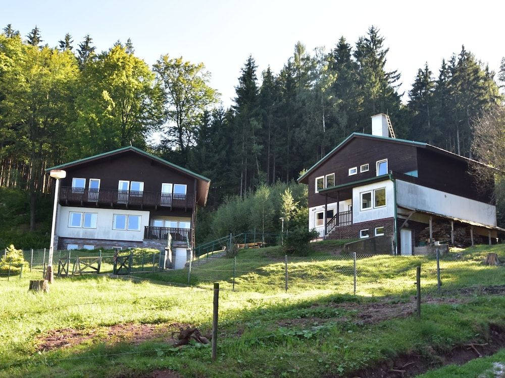 Chalet in Dolni Brusnice Near Ski Lift -1 estrellas en Bílá Třemešná