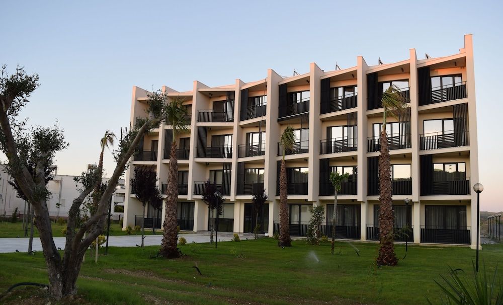 Amber Hotel Albania 4 estrellas en Spille