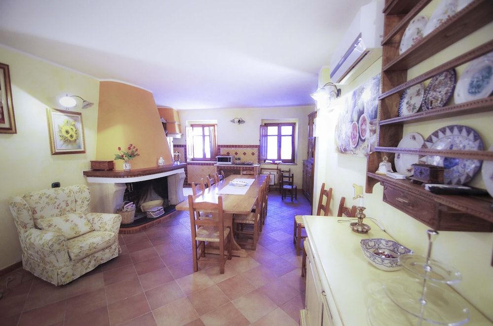 De Ajala - Family B&B de Charme -1 estrellas en Làconi