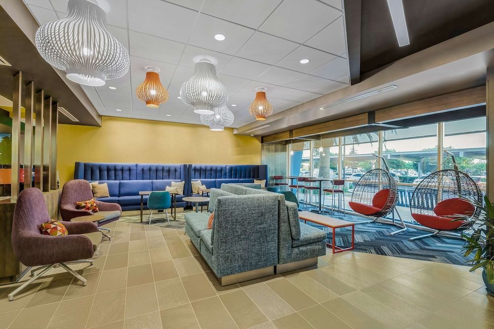 Tru By Hilton Lathrop, CA 2