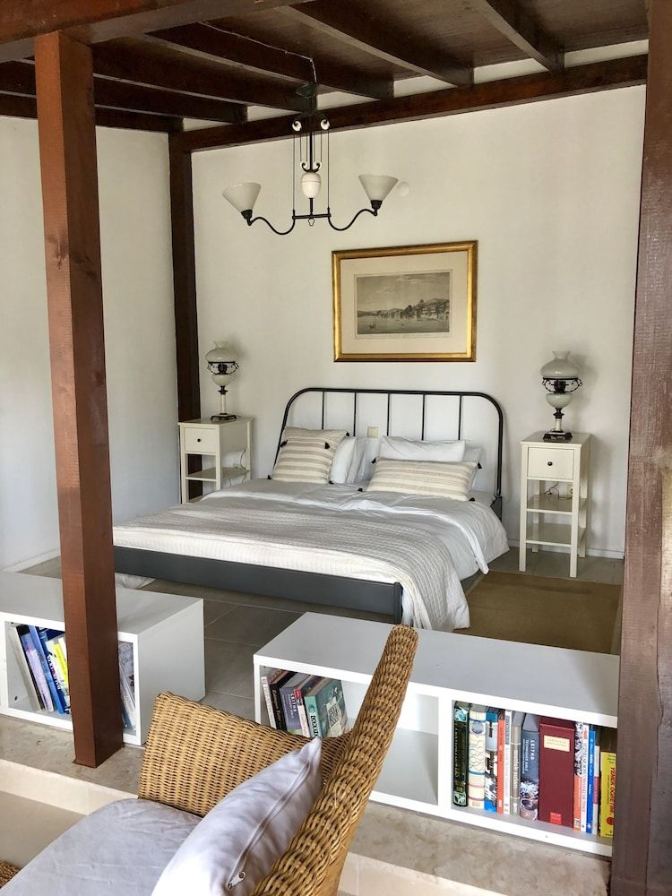 The Lake House 3
