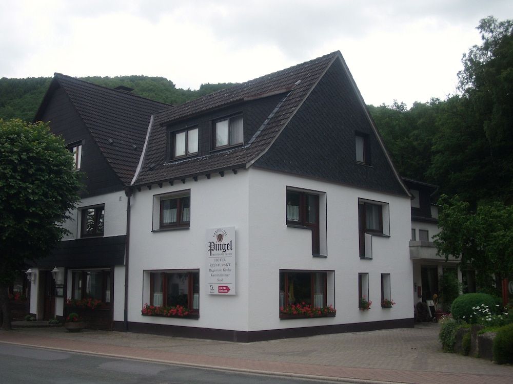 Landhotel Pingel -1 estrellas en Sundern