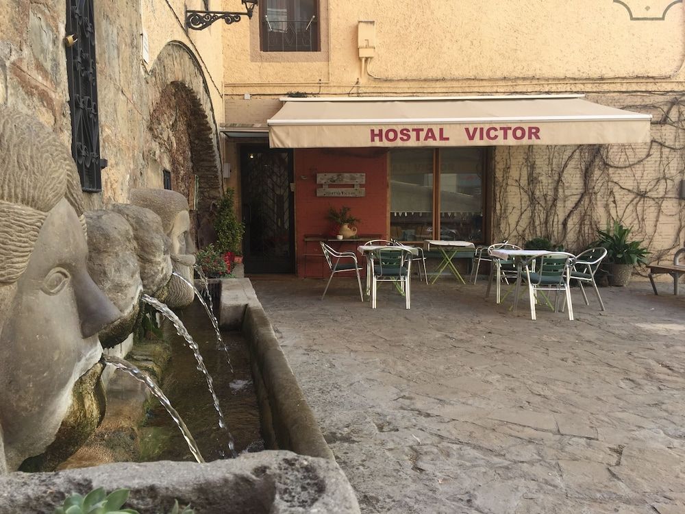 Hostal Victor -1 estrellas en Oliana
