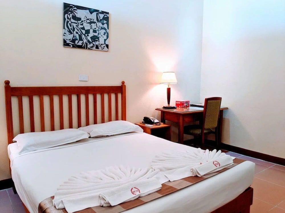 Pacific Crown Hotel 3