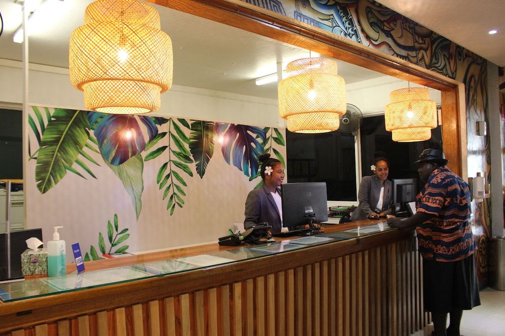 Pacific Crown Hotel 2