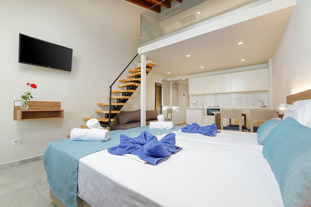 Kostakis Beach Hotel 3