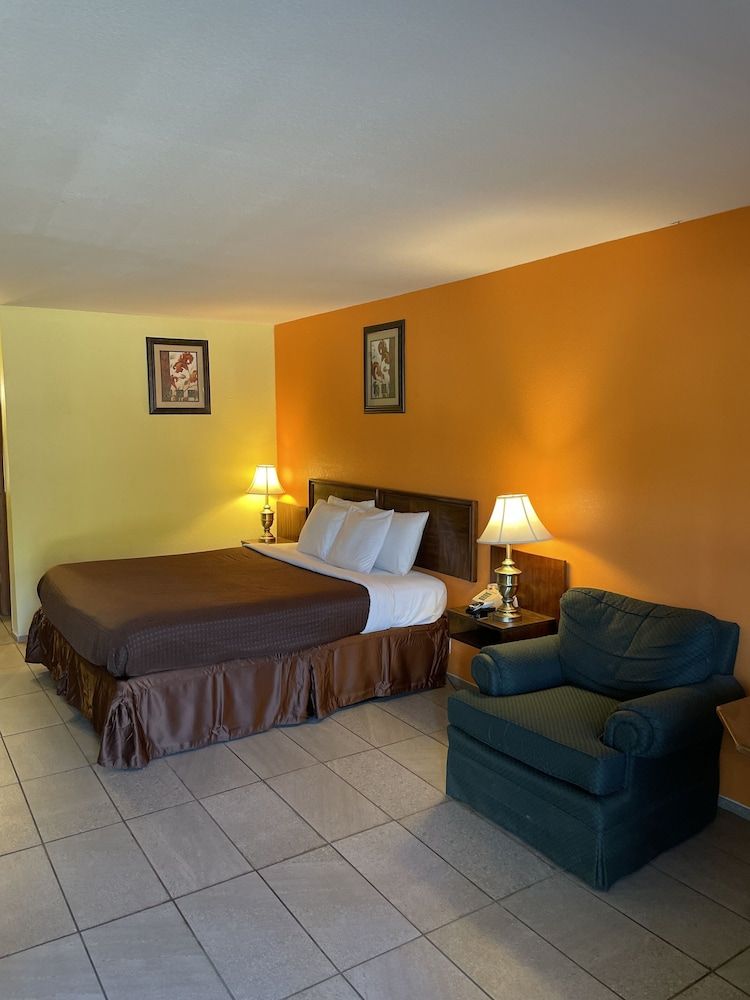 Linder Motor Lodge 3