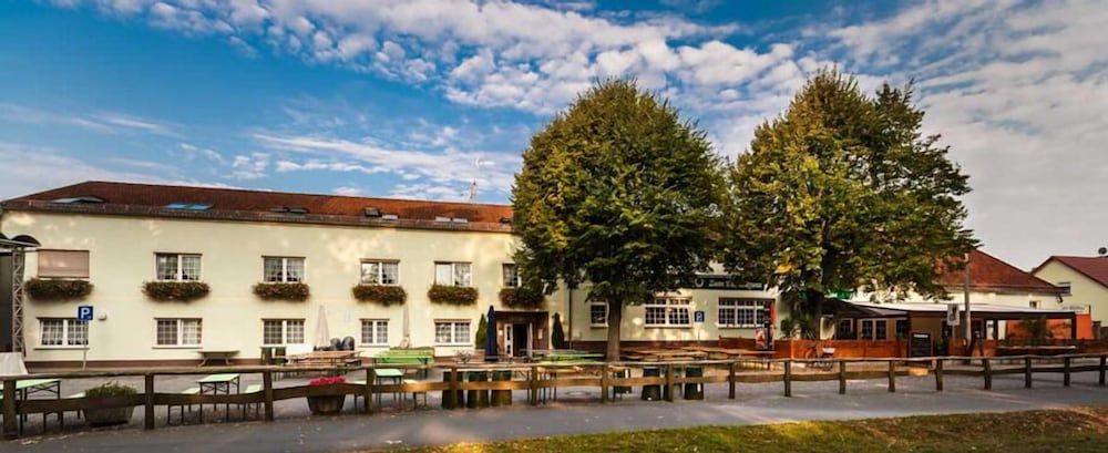 Hotel und Gasthaus zum Eichenkranz 3 estrelas em Luckenwalde