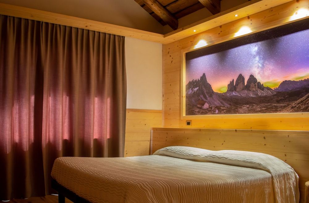 Hotel Serena - Tre Cime Views 3