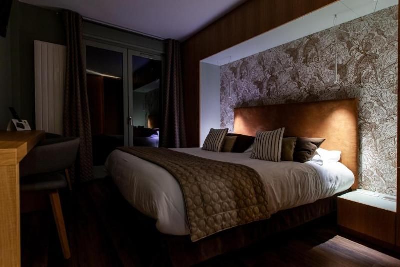 Logis Hotel de la Tour 2