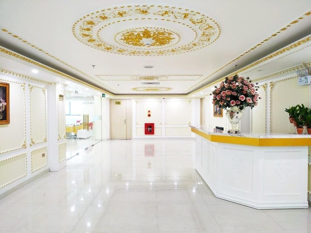 Phoenix Hotel 3 2