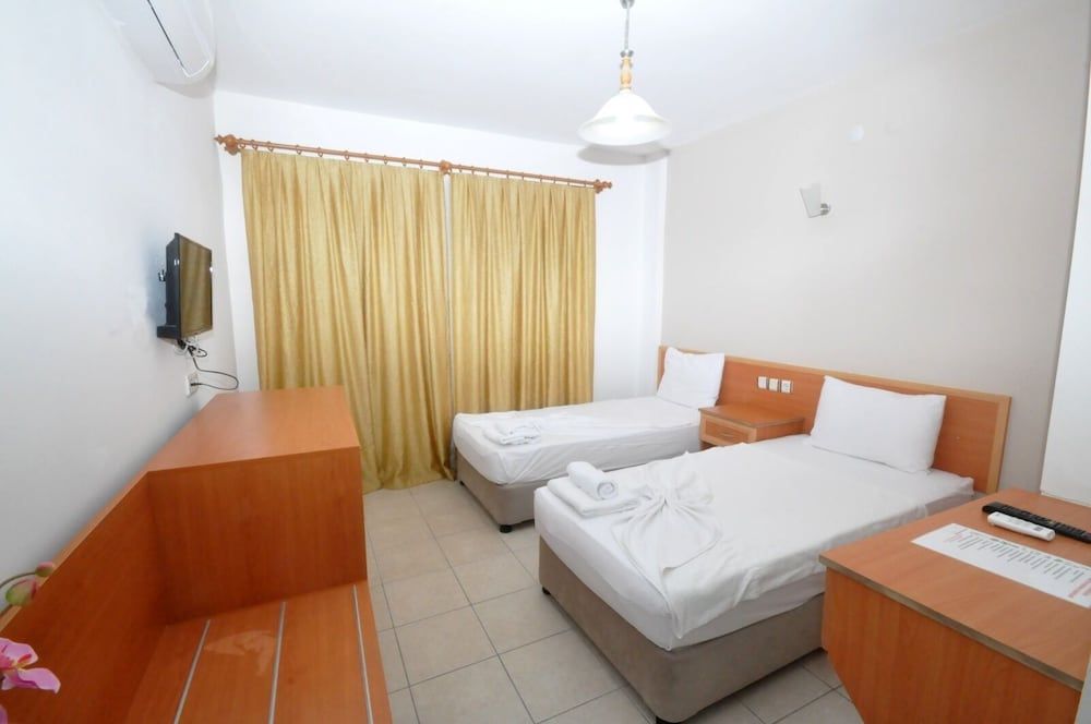 Lale Hotel 2