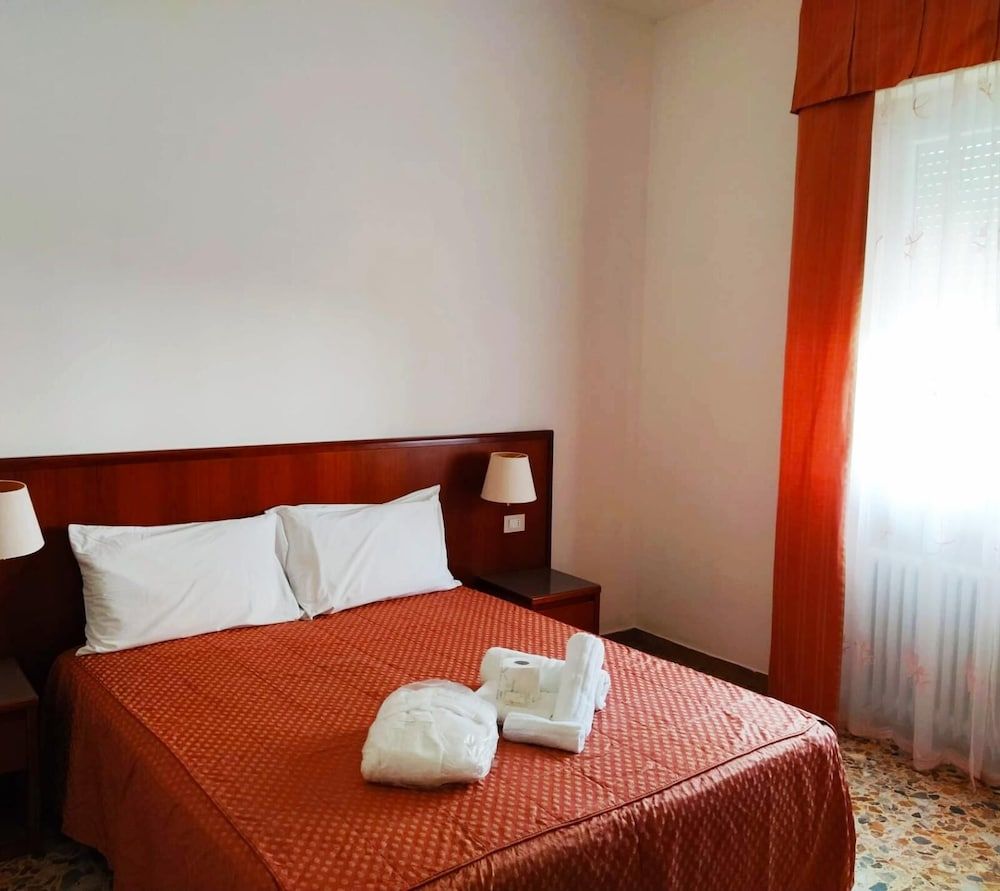 Bed & Breakfast Domus Cesena 2