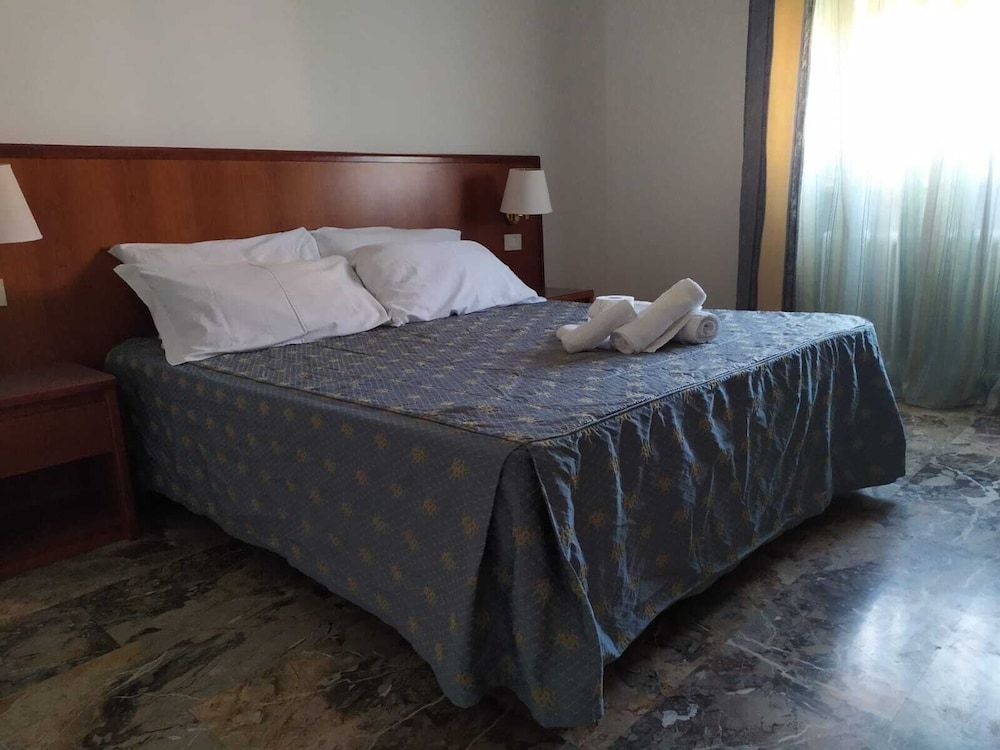 Bed & Breakfast Domus Cesena 3