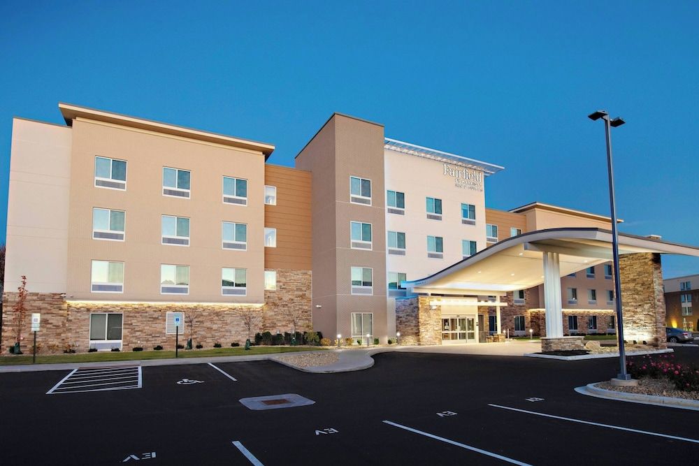 Fairfield Inn & Suites by Marriott Dayton North 3 estrellas en Murlin Heights