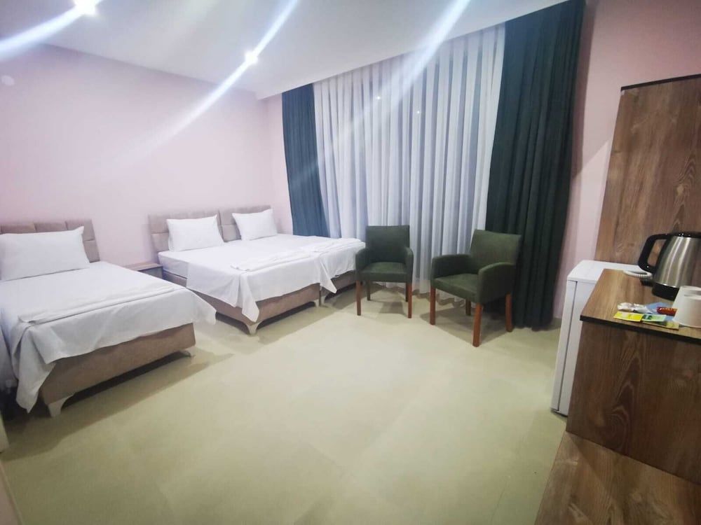 Garden Terrace Otel 3