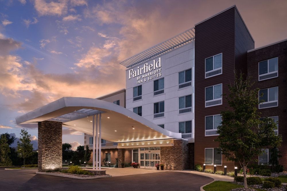 Fairfield Inn & Suites by Marriott Cleveland Tiedeman Road 3 estrellas en Brooklyn