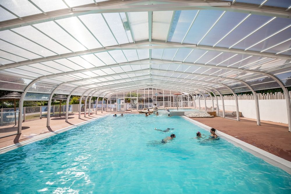 Camping Les Brillas -1 estrellas en Les Moutiers