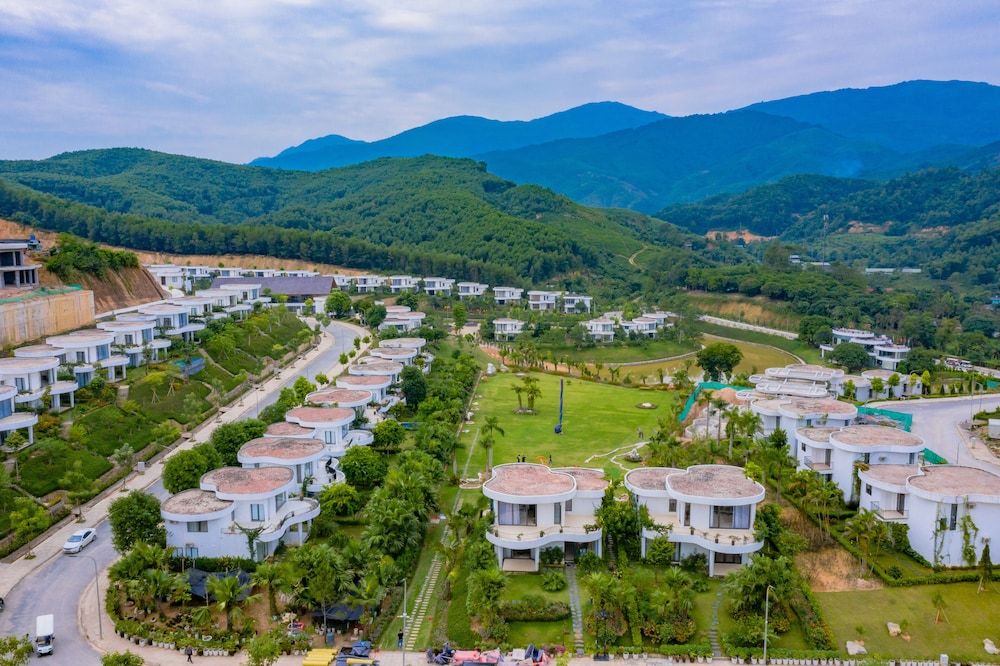 Ivory Villas & Resort 4 estrellas en Hòa Bình