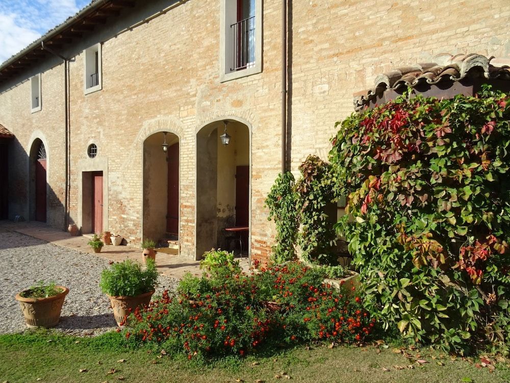 Agriturismo Palazzo Minelli -1 estrellas en Sala Bolognese