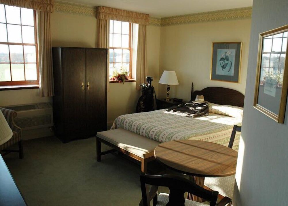 Guest Quarters at The Bridges Golf Club 2