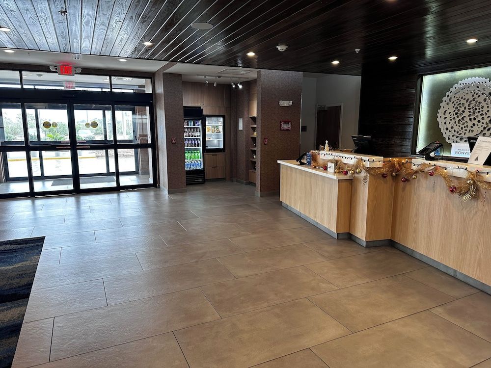 Fairfield Inn & Suites by Marriott Waller 3