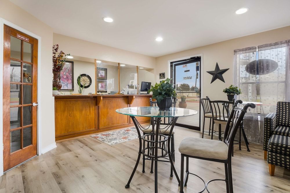 Americas Best Value Inn Refugio 3
