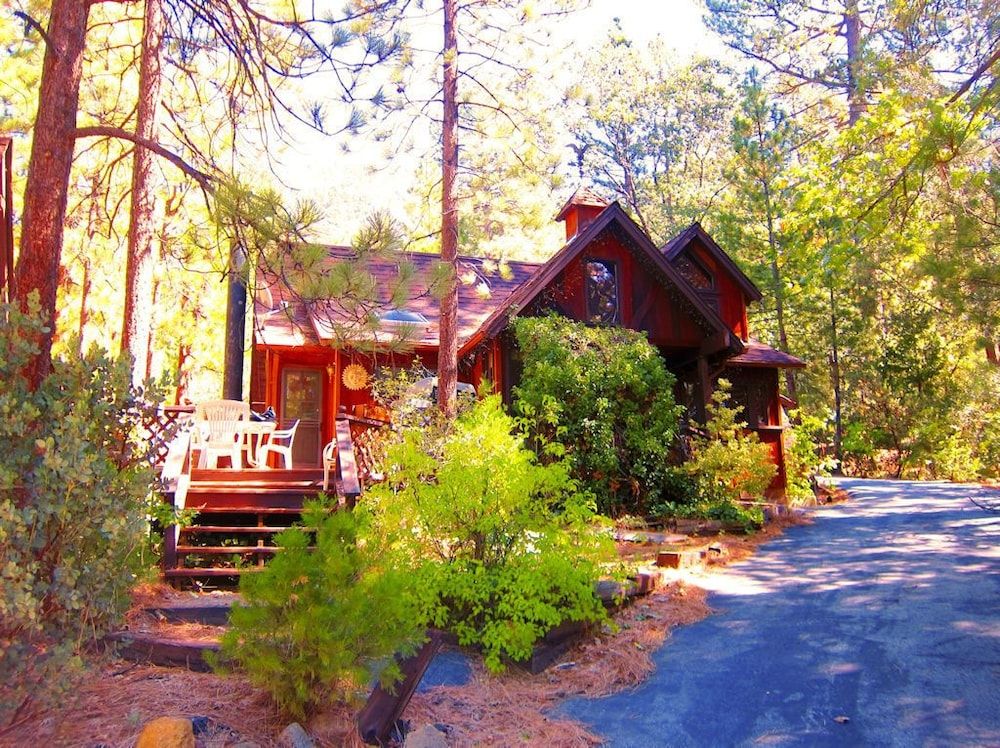 Always Inn Idyllwild Vacation Cottages -1 estrelas em Idyllwild