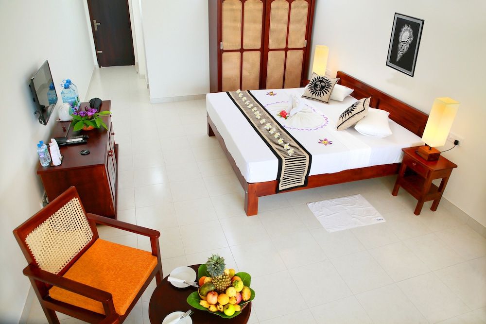 Sea Rock Villa 3