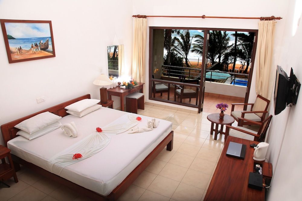 Sea Rock Villa 2