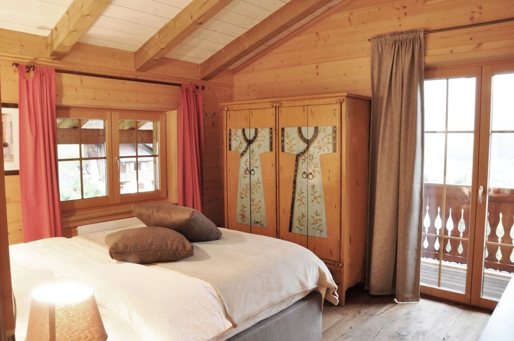 Chalet Edelweiss Stunning Glacier View 3