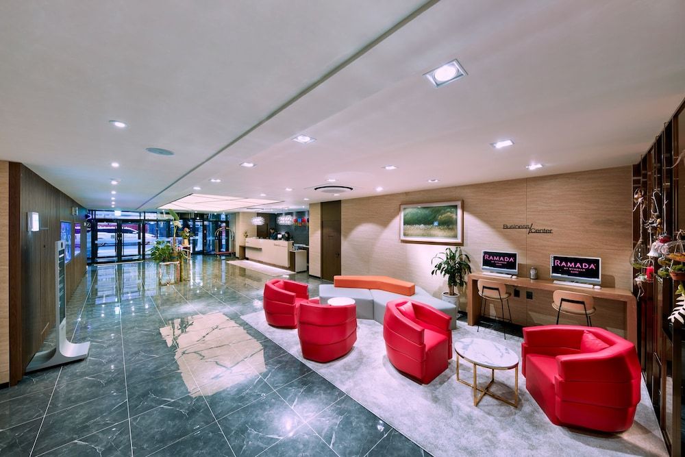 Ramada by Wyndham Gumi 3