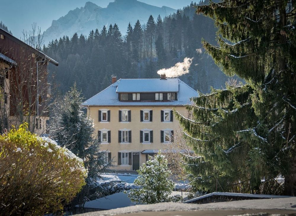 Hotel les Aravis -1 estrelas em Saint-Jean-de-Sixt