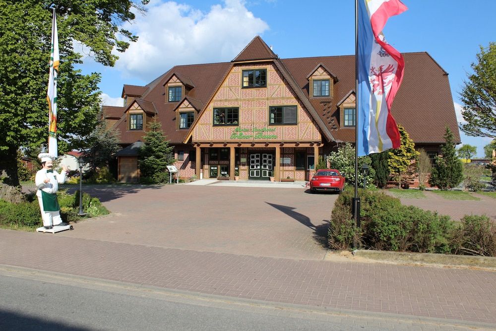 Müritz-Landhotel Grüner Baum 3 estrellas en Gotthun